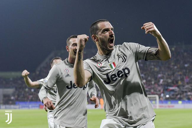  卡利亚里定位球显威力，头球接力破门惊艳全场